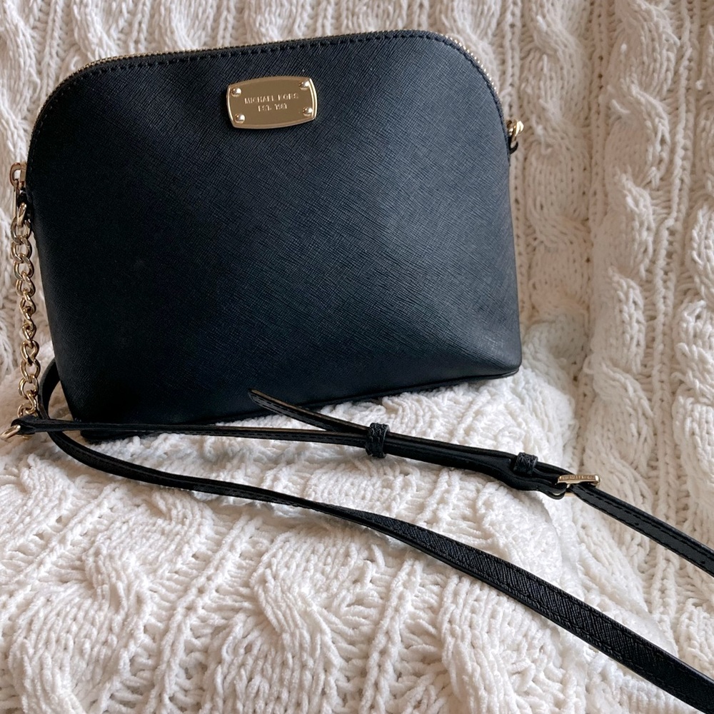 Micheal Kors black pebble leather petite crossbody tote